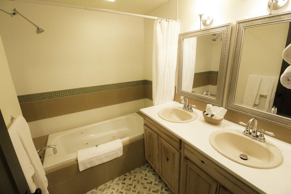 Colter's Lodge photo 22