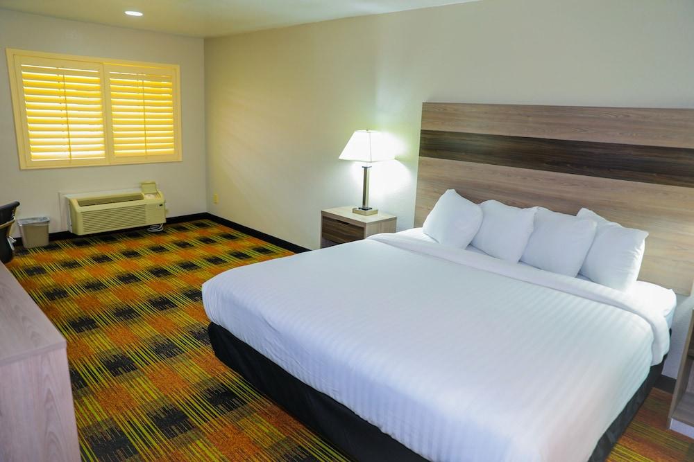 Texan Inn photo 34