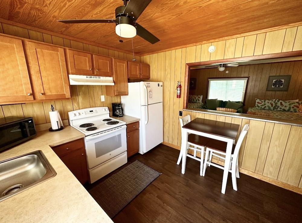 SandSpur Ocean Cottages photo 72