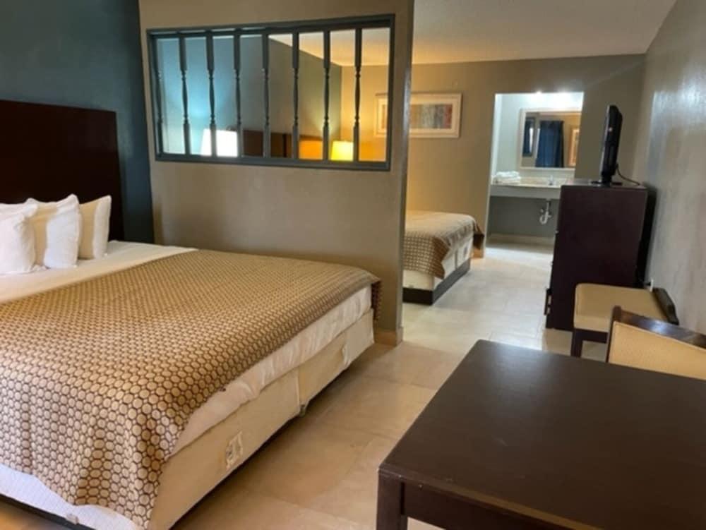 Guest Inn photo 13