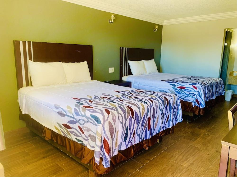 Budget Inn and Suites photo 6