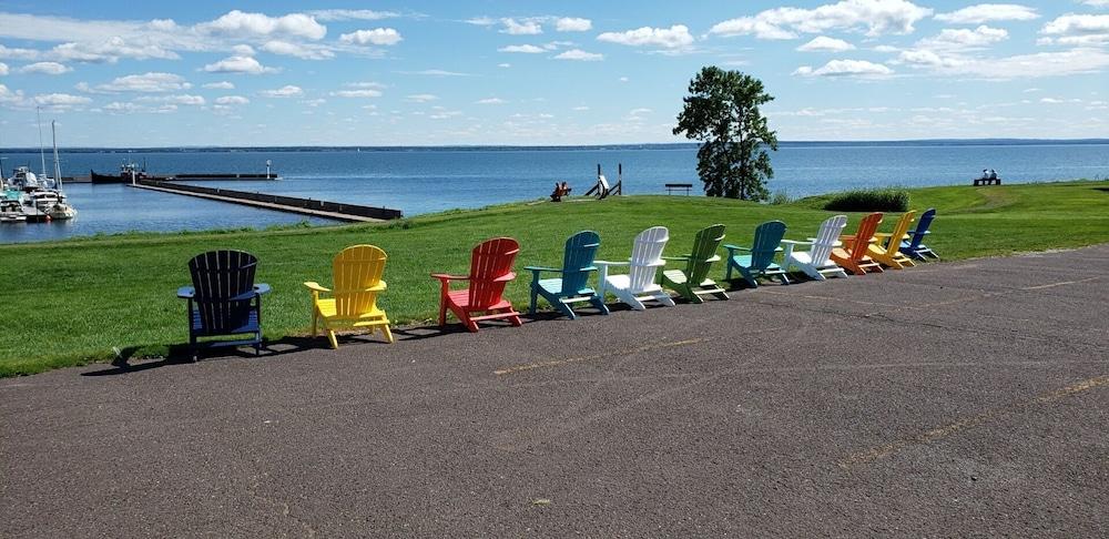 The Washburn Inn - On the Lake photo 24