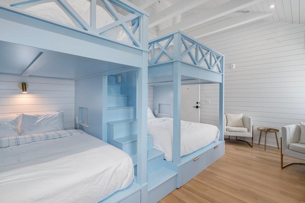 Block Island Bunk House photo 2