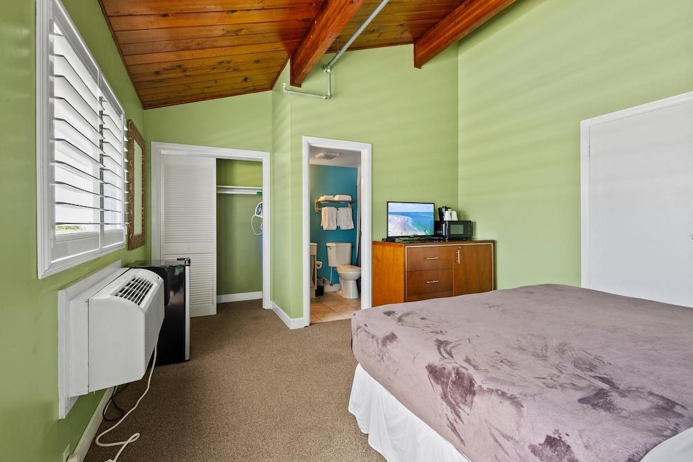 Oceanfront Inn photo 12