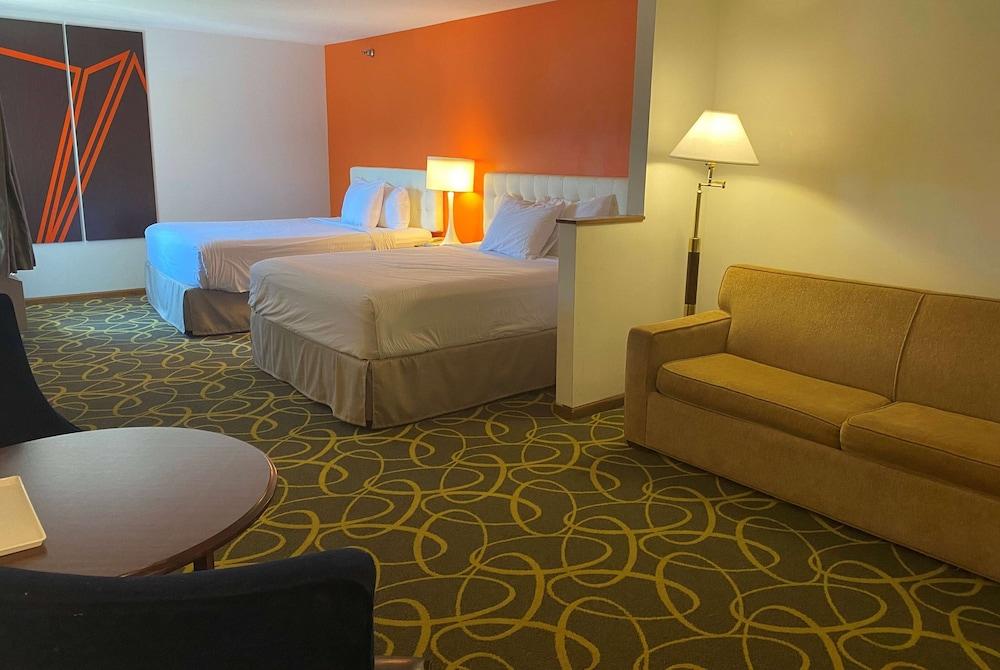 Howard Johnson by Wyndham Manteno photo 9