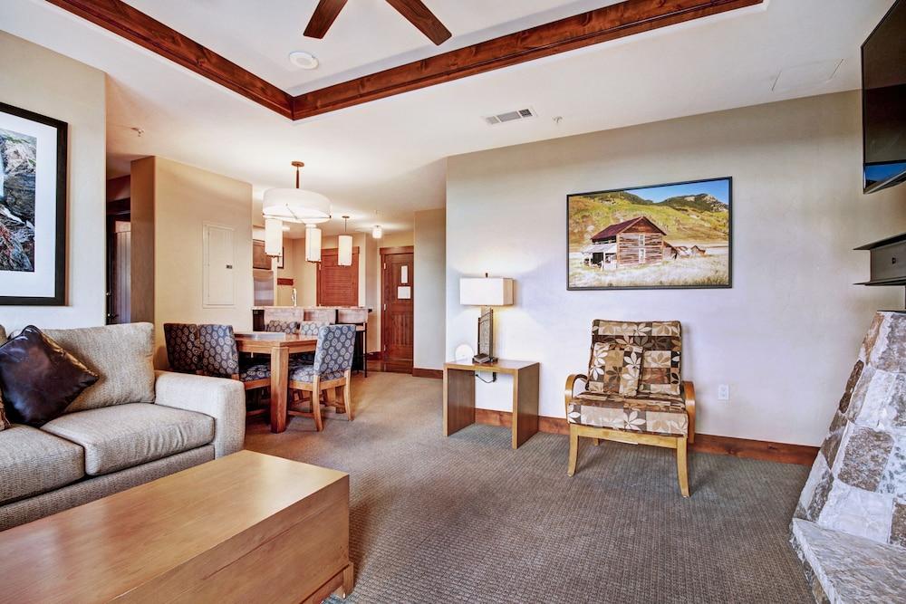 One Ski Hill Place, a RockResort, by Vail Resorts photo 47