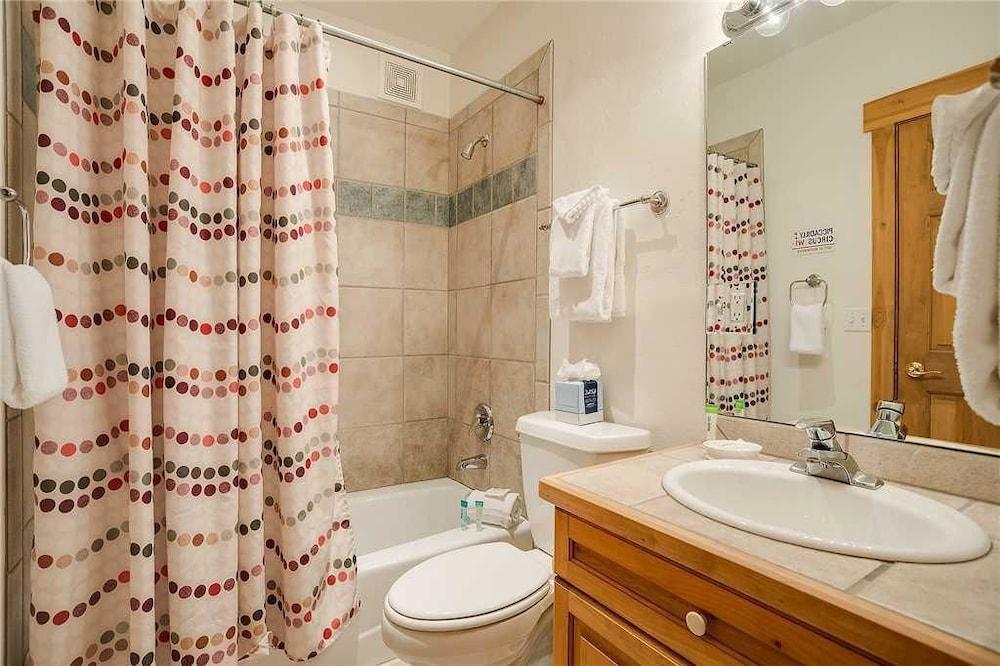 Saddle Creek Townhomes by Pioneer Ridge Management photo 86