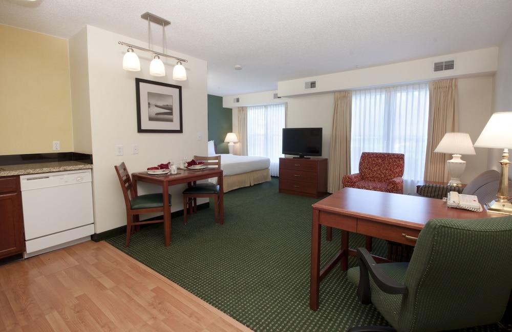 Residence Inn by Marriott Oklahoma City South photo 16
