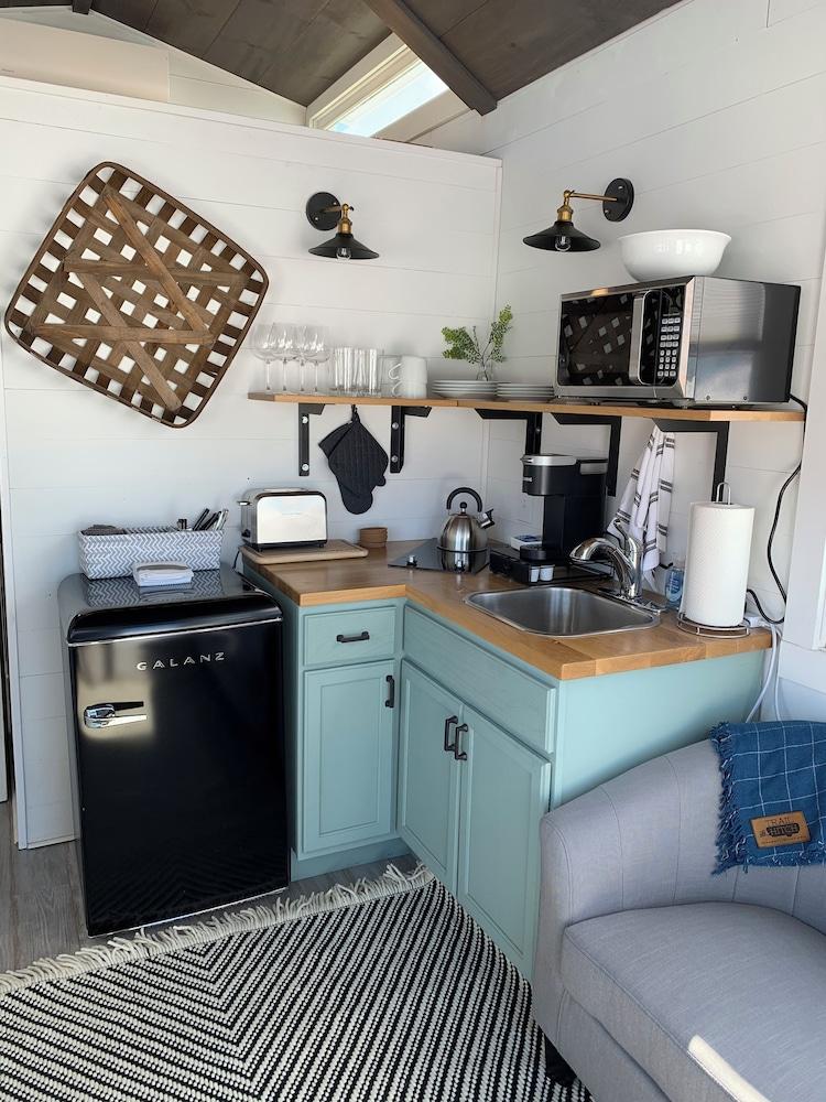 Trail and Hitch Tiny Home Hotel and RV photo 53