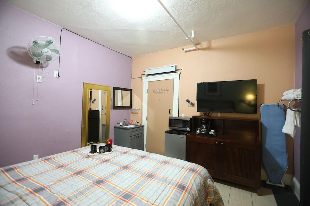 Oak Hotel photo 23
