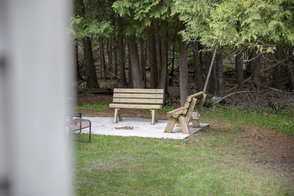 Ridges Inn & Suites photo 90