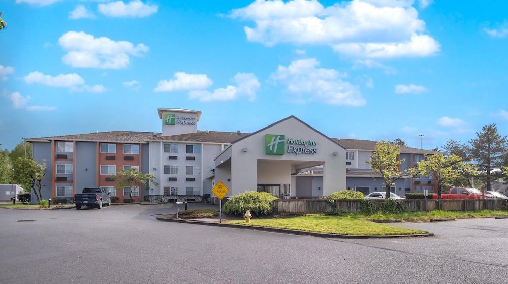 Holiday Inn Express Portland East - Troutdale by IHG photo 54