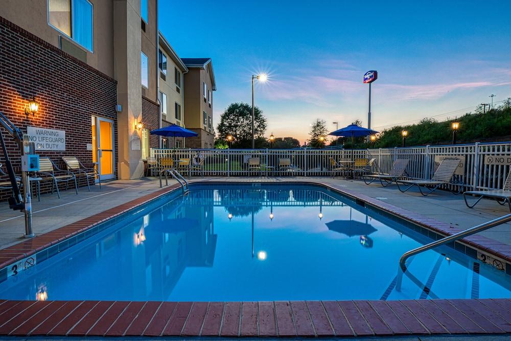 Fairfield Inn by Marriott Charlotte Mooresville photo 14