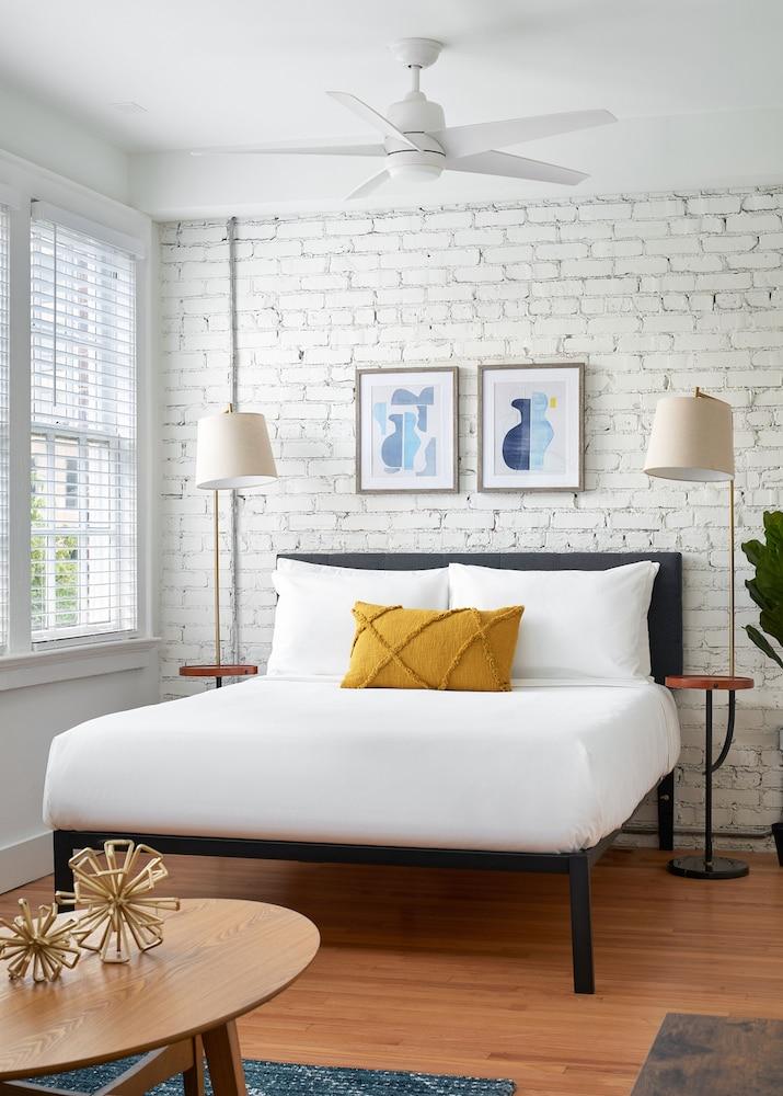 Kasa Studio Revival Atlanta photo 51