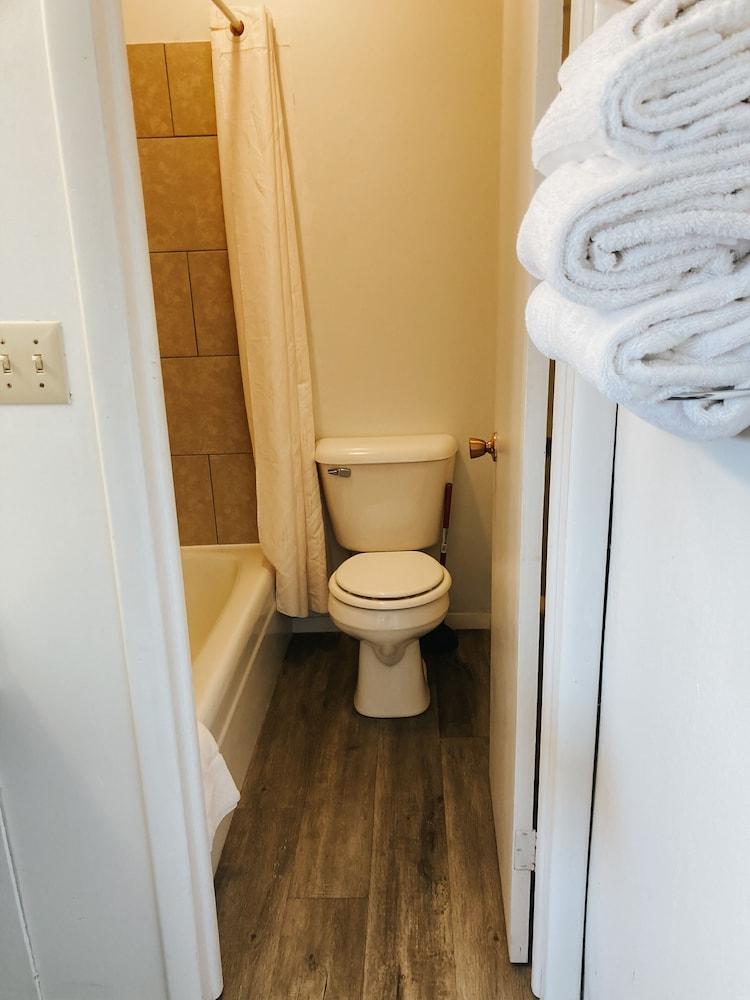 Wastabound Motels LLC photo 29