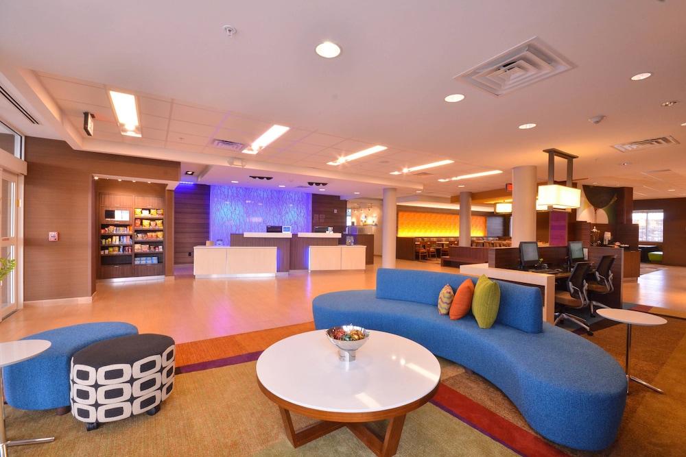 Fairfield Inn & Suites St. Louis Pontoon Beach/Granite City photo 2