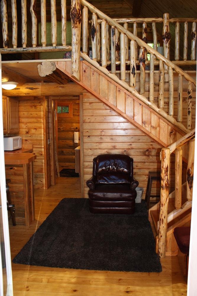 Hearthstone Elegant Lodge by the River photo 18