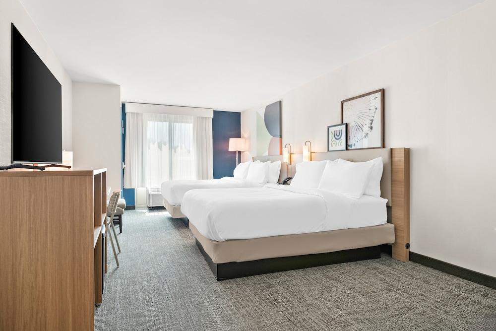 Spark by Hilton Hummelstown Hershey photo 12