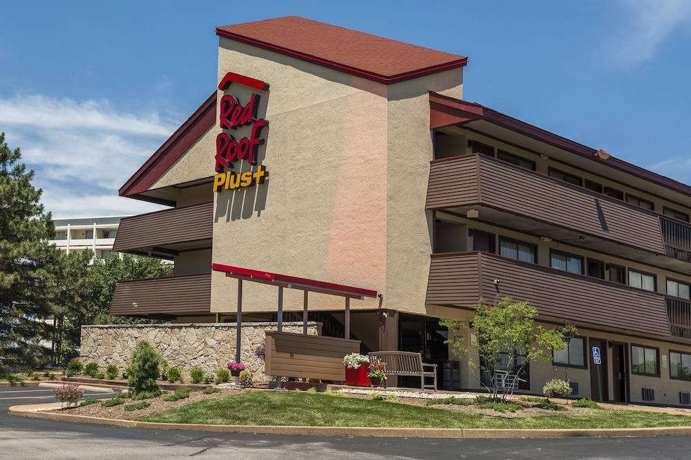 Red Roof Inn PLUS+ St Louis - Forest Park/ Hampton Ave — hotel in St. Louis