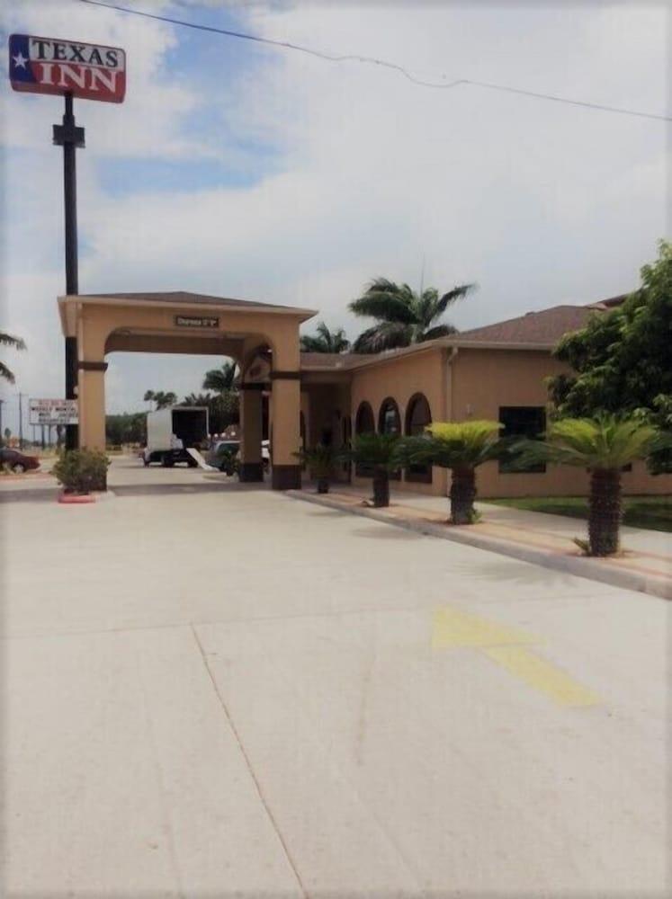 Texas Inn Weslaco photo 59