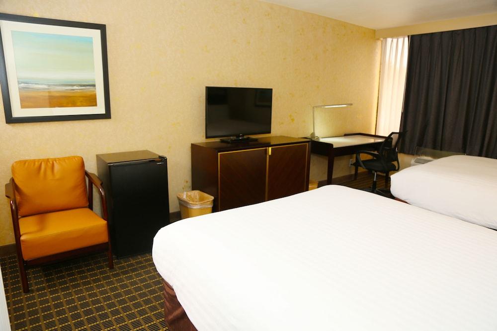 Alhambra Hotel photo 10
