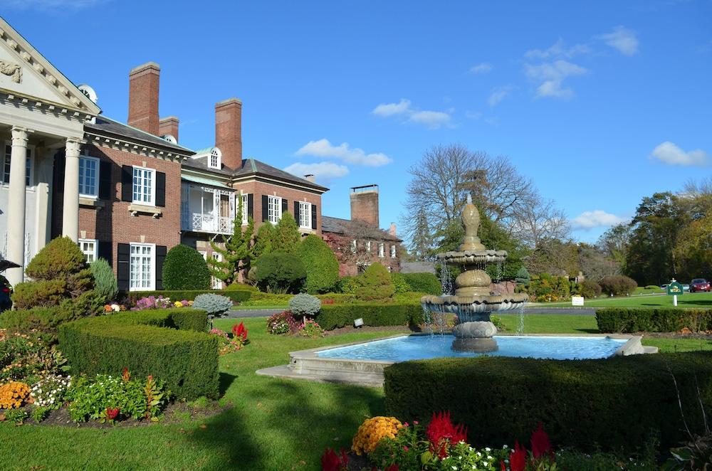 The Mansion at Glen Cove photo 7