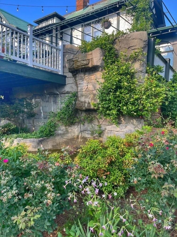 The Shaffner Inn photo 62