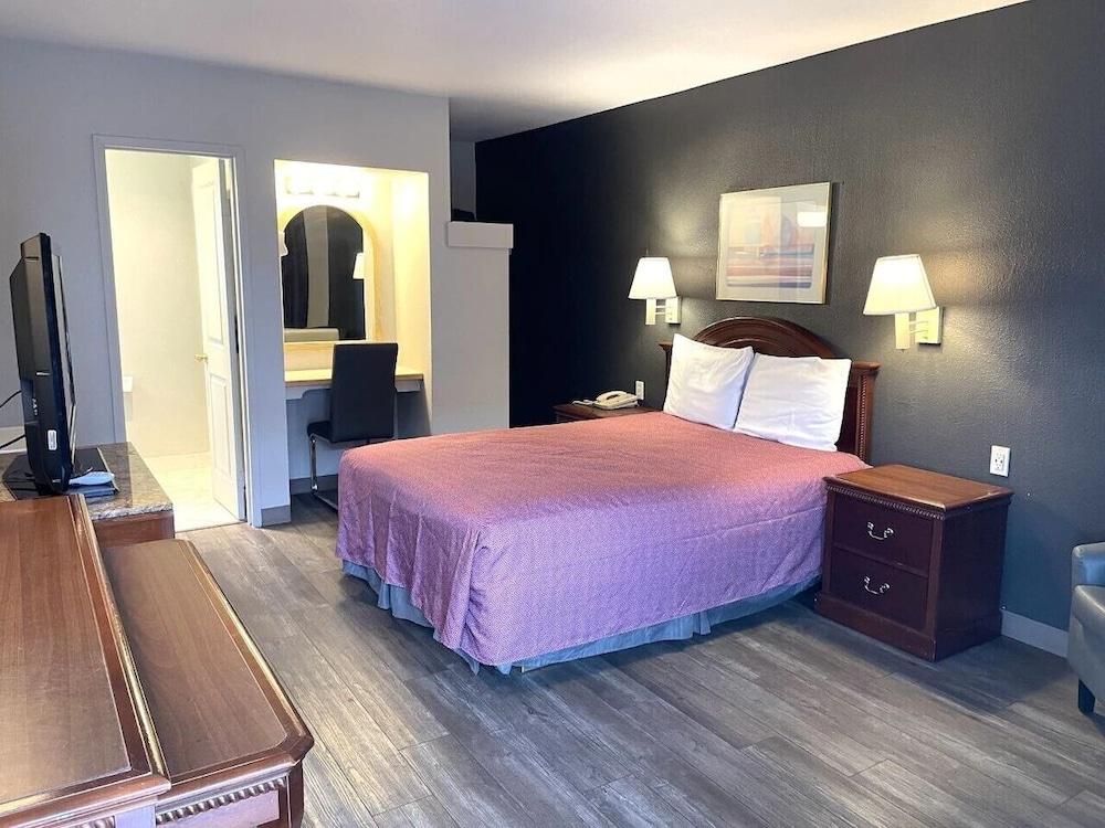 Downtown Inn photo 14