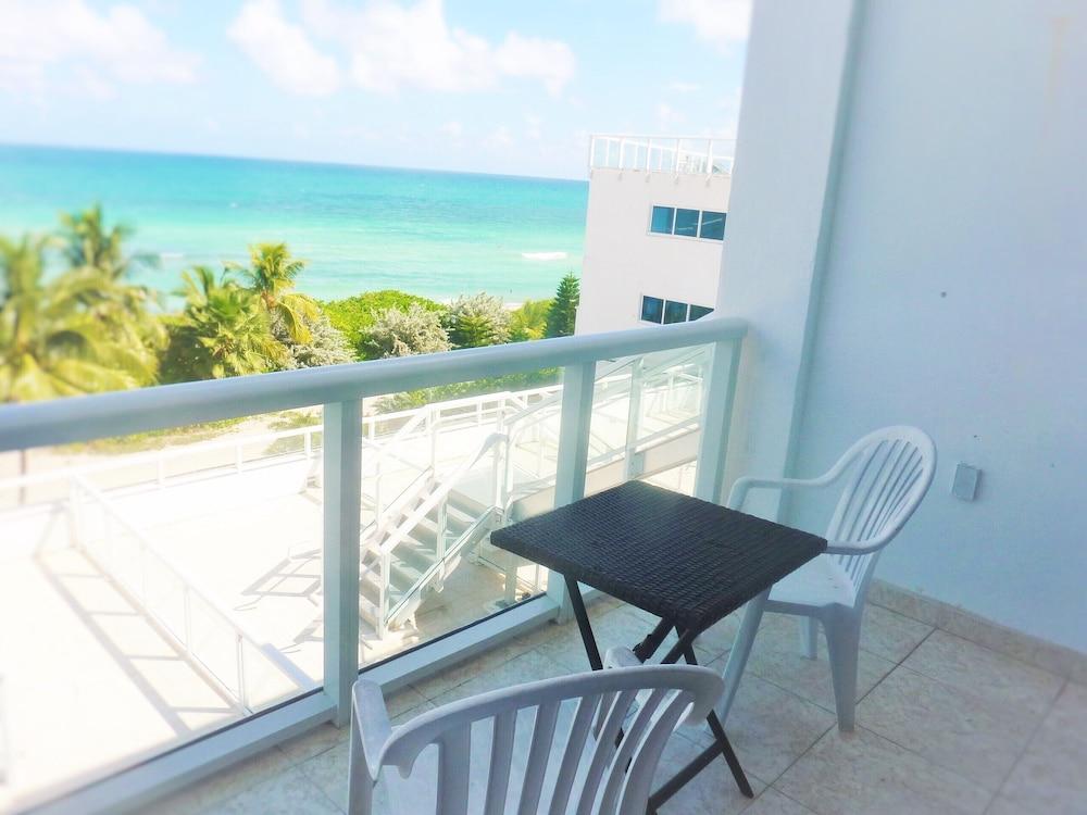 Soleil Apartments at Castle Beach Club photo 64