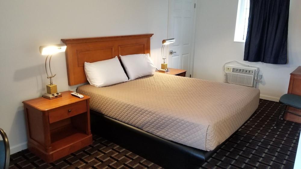 Budget Inn Breezewood photo 6