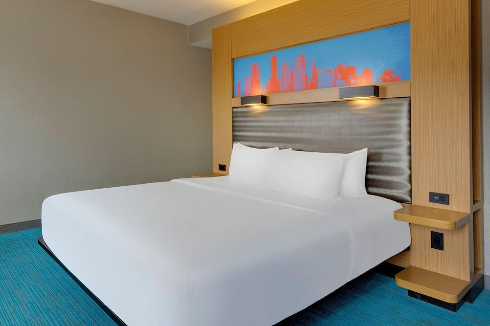Aloft Milwaukee Downtown photo 4