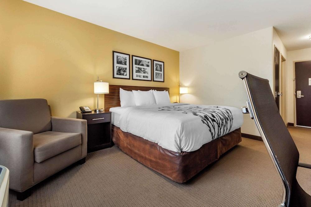 Sleep Inn & Suites Fargo Medical Center photo 15