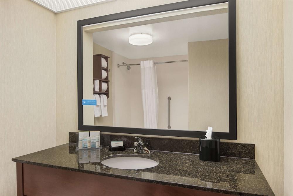 Hampton Inn Richmond-Southwest-Hull Street photo 39