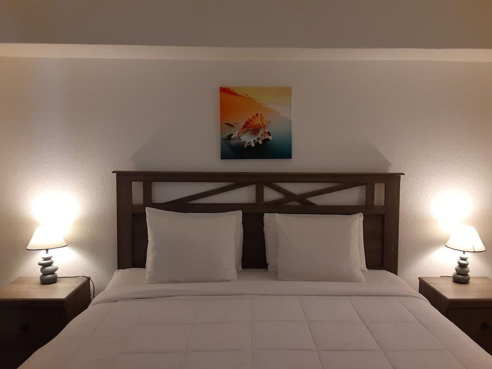 Sandalwood Beach Resort photo 18