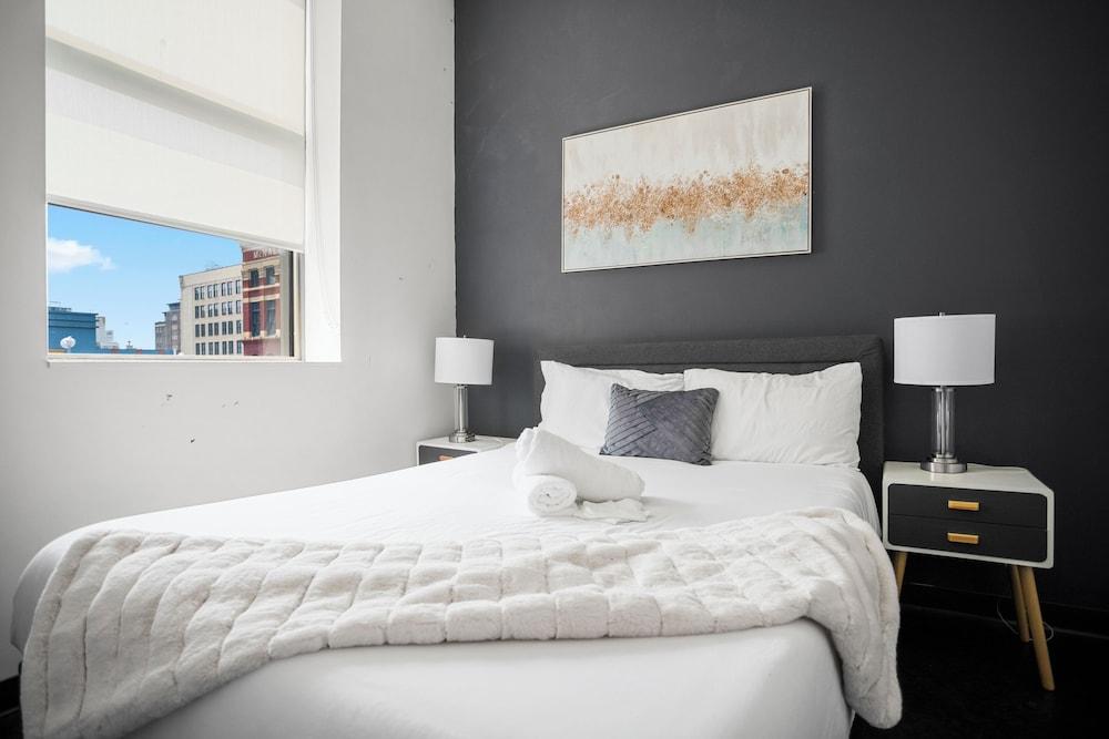 CozySuites - Press House photo 2
