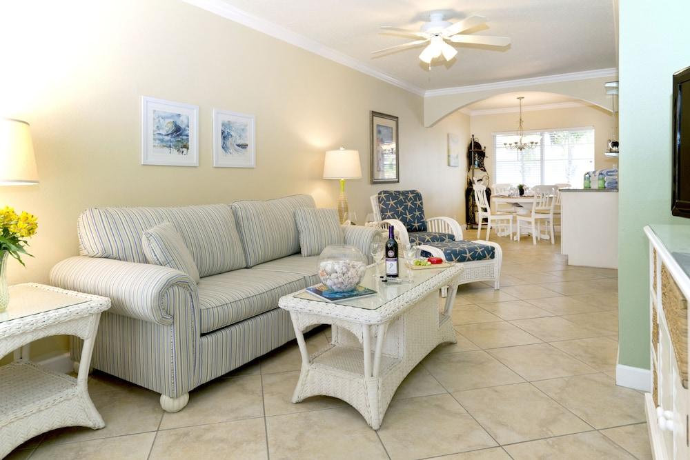Barefoot Beach Resort photo 17