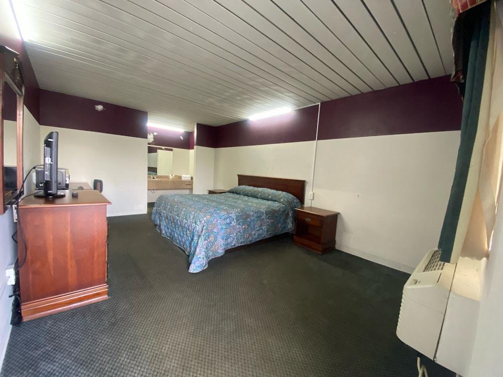 Discovery Inn Macon photo 15