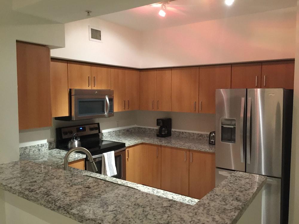 LYX Suites at Merrick Park in Coral Gables photo 82