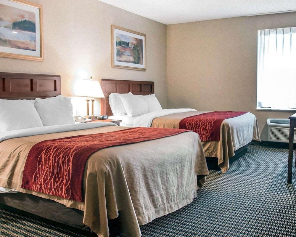Wingate by Wyndham Livonia photo 9