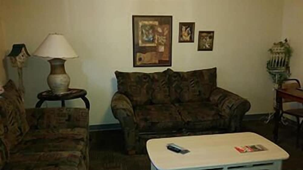 Taneycomo Lakefront Resort photo 12