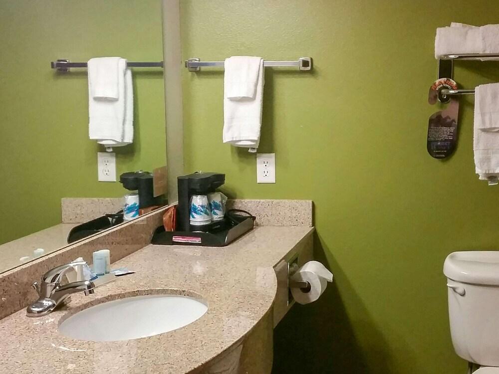 Sleep Inn & Suites Pleasant Hill - Des Moines photo 10