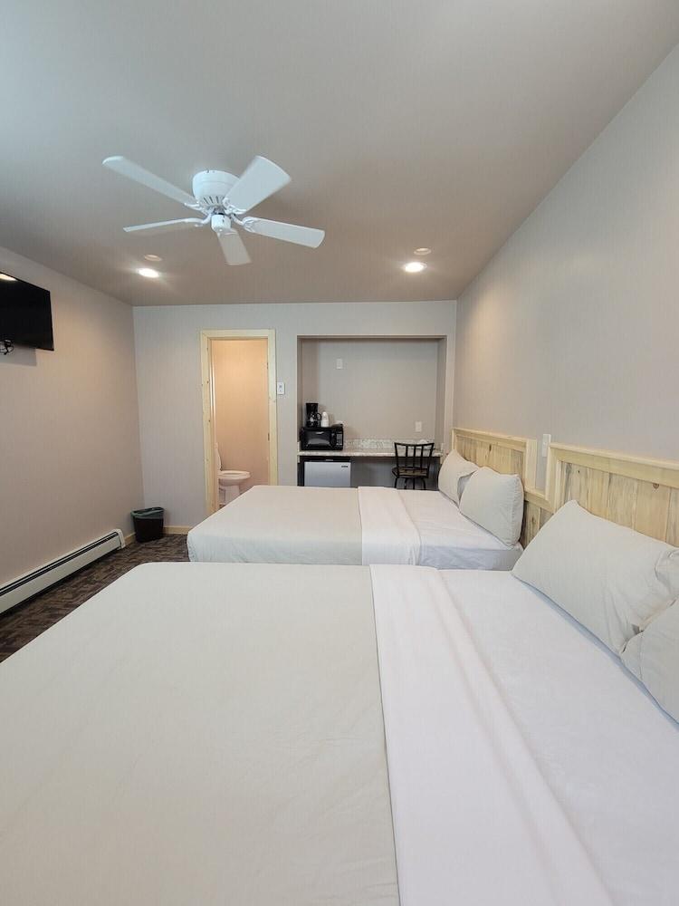 Prospector Motel photo 19