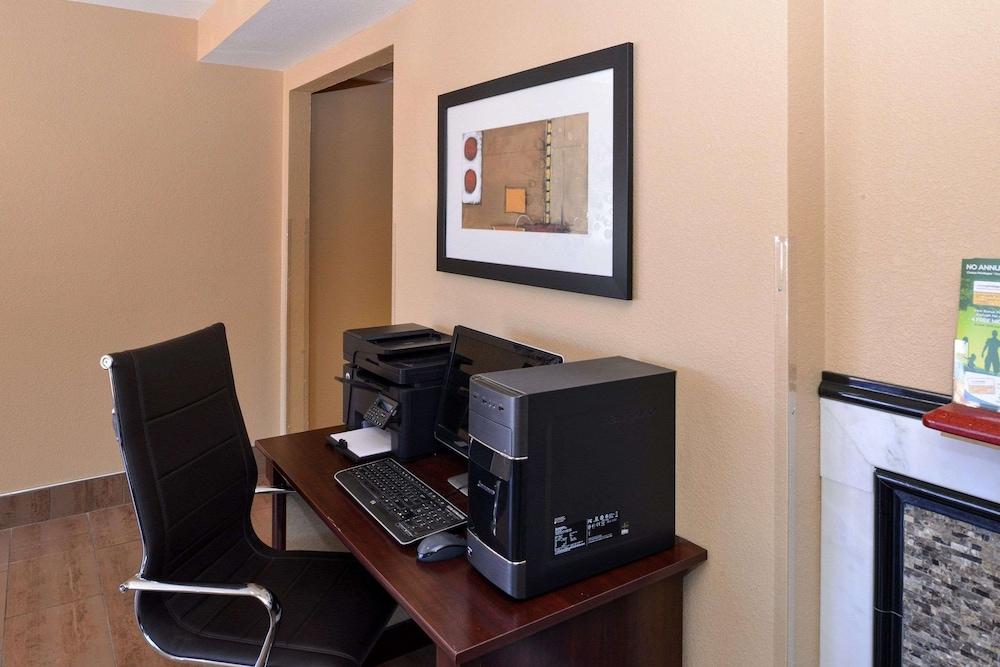 Quality Inn Appleton West photo 26