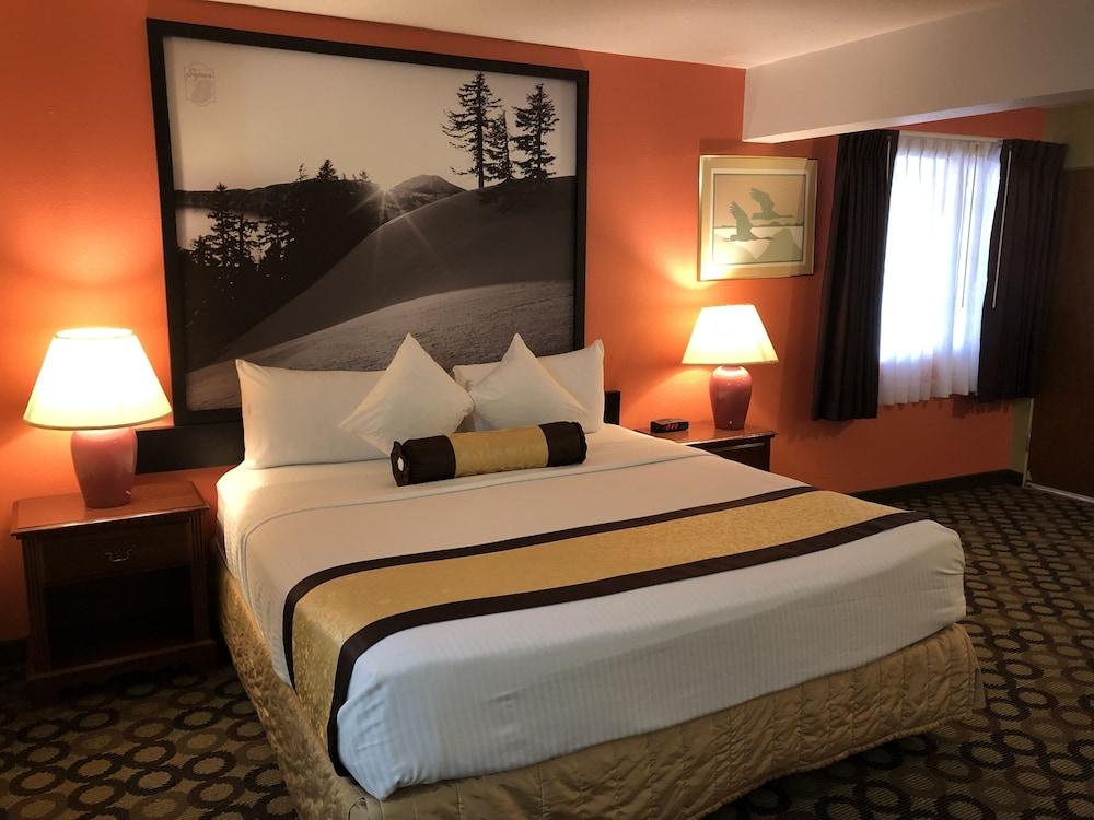 Super 8 by Wyndham Ontario photo 19