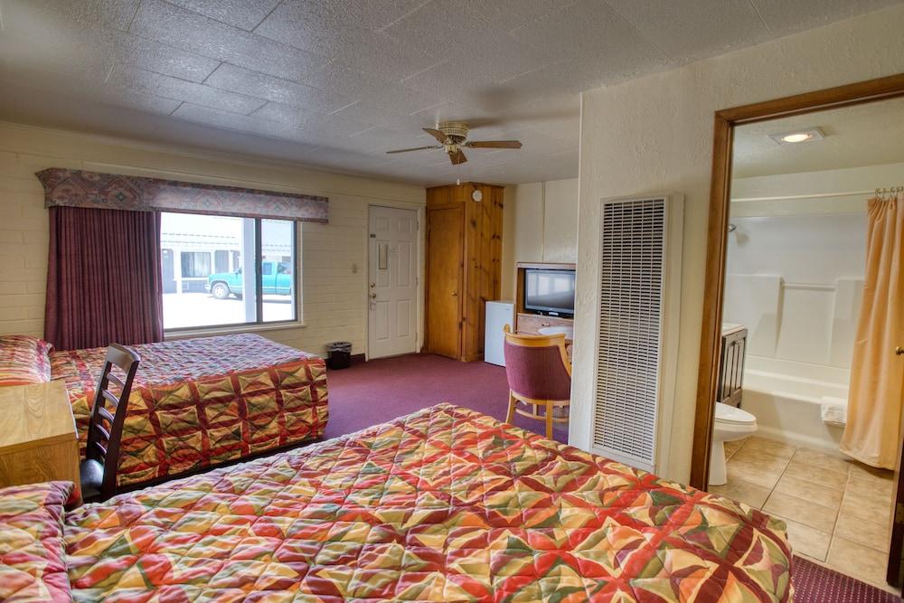 Kiva Motel photo 12