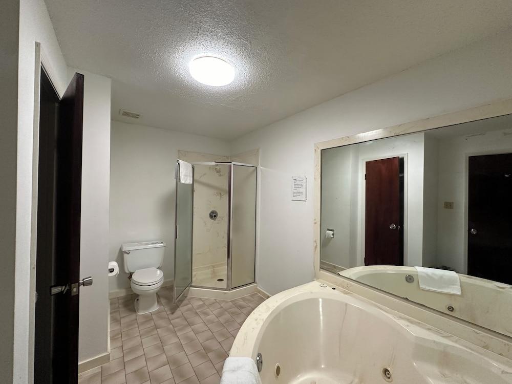 Royal Inn photo 31