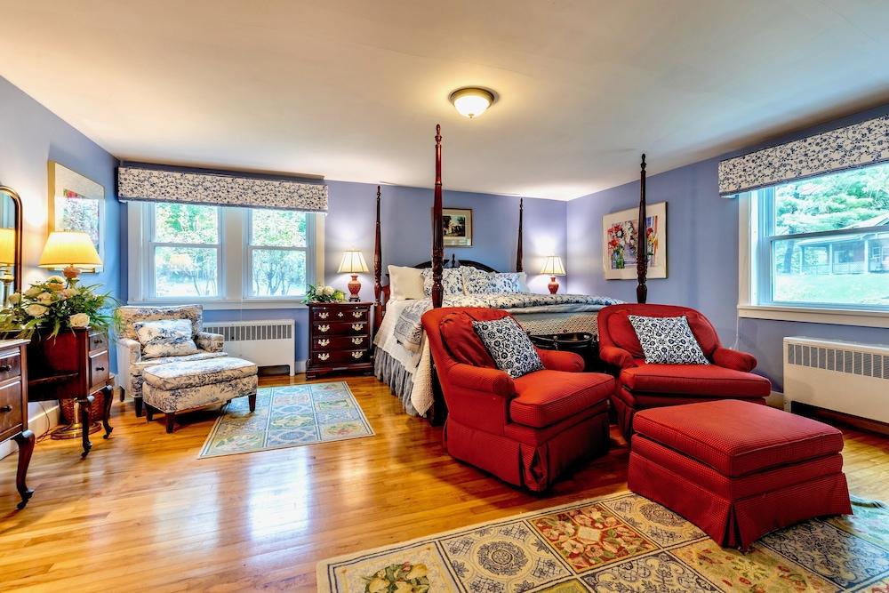 Wilburton Inn photo 98