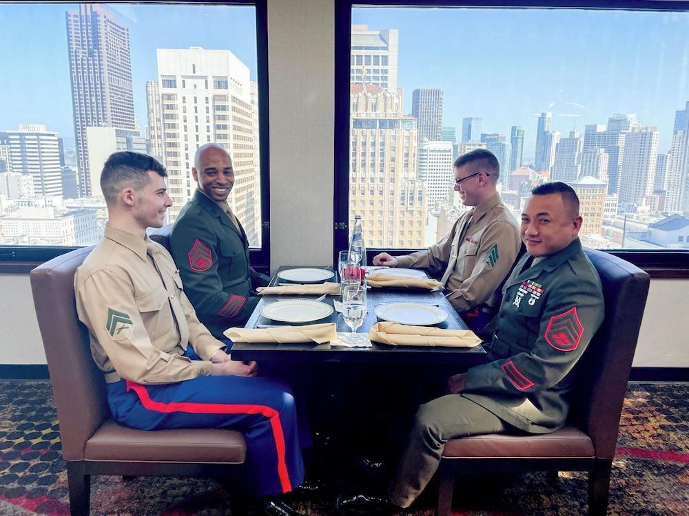 Marines Memorial Club & Hotel photo 4