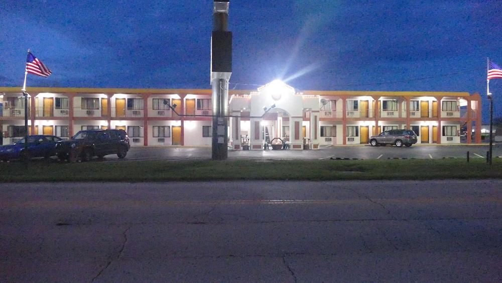 Allstate Inn Seymour photo 10