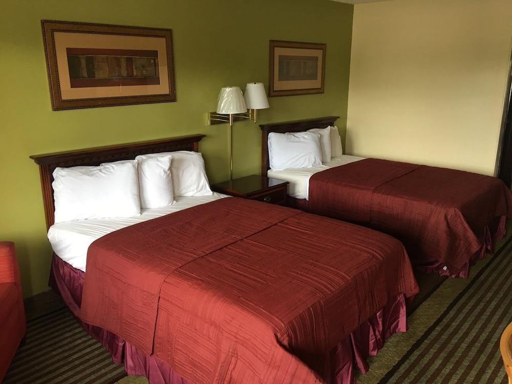 Economy Inn photo 10